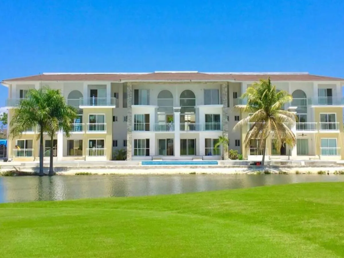 Golf & Lakeview Condo Near Beach Punta Cana Dominican Republic